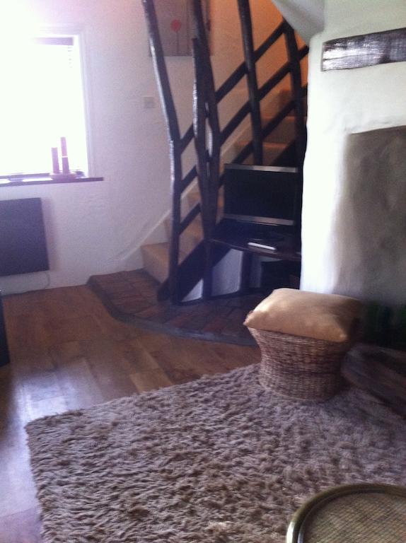 Thatched Farm Bed And Breakfast 伍德布里奇 外观 照片